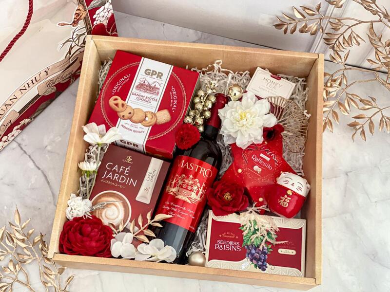 Gợi ý hộp quà biếu Tết cho bố mẹ