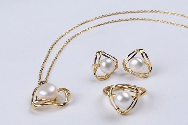 Quà tặng trang sức nhỏ