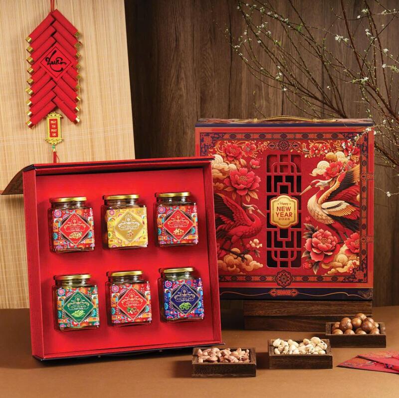 Set quà Tết với hạt dinh dưỡng