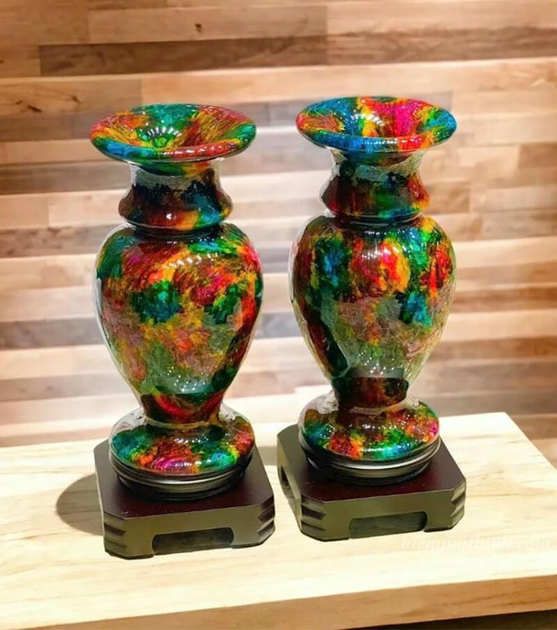 Một bình hoa sẽ trở thành một vật phẩm có giá trị trưng bày và lưu giữ trong không gian của vợ chồng mới cưới