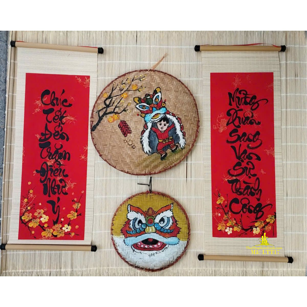 liễn treo tết thư pháp